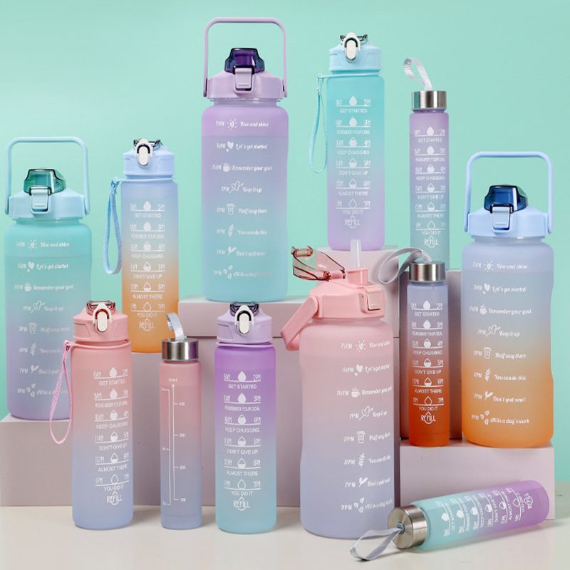 Kit 3 Garrafa Squeeze 2L+ 900ml +300ml com Adesivos Academia Escola Treino Antivazamento